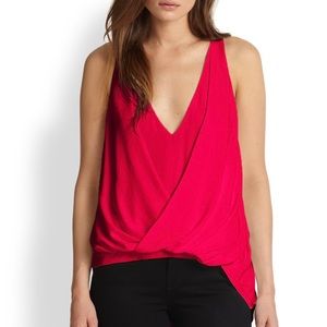 Elizabeth and James Top Sz S